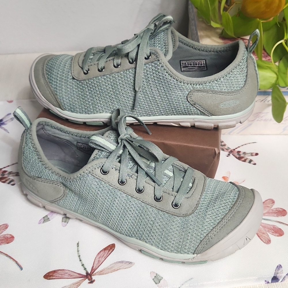 Keen Hush Knit CNX in Lily Pad/Celada Sz 8W